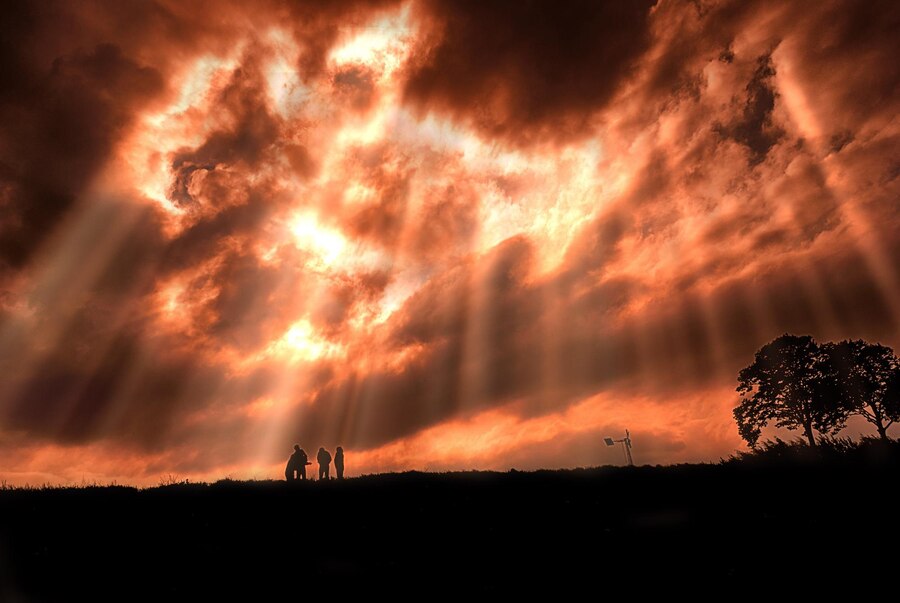 7 Powerful Ways to Overcome Monitoring Spirits in the USA: How Deliverance Prayer Brings Freedom 2 monitoring-spirits-usa